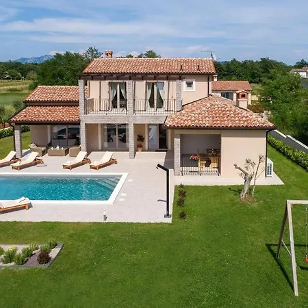Mercedes * Labin (Istria)